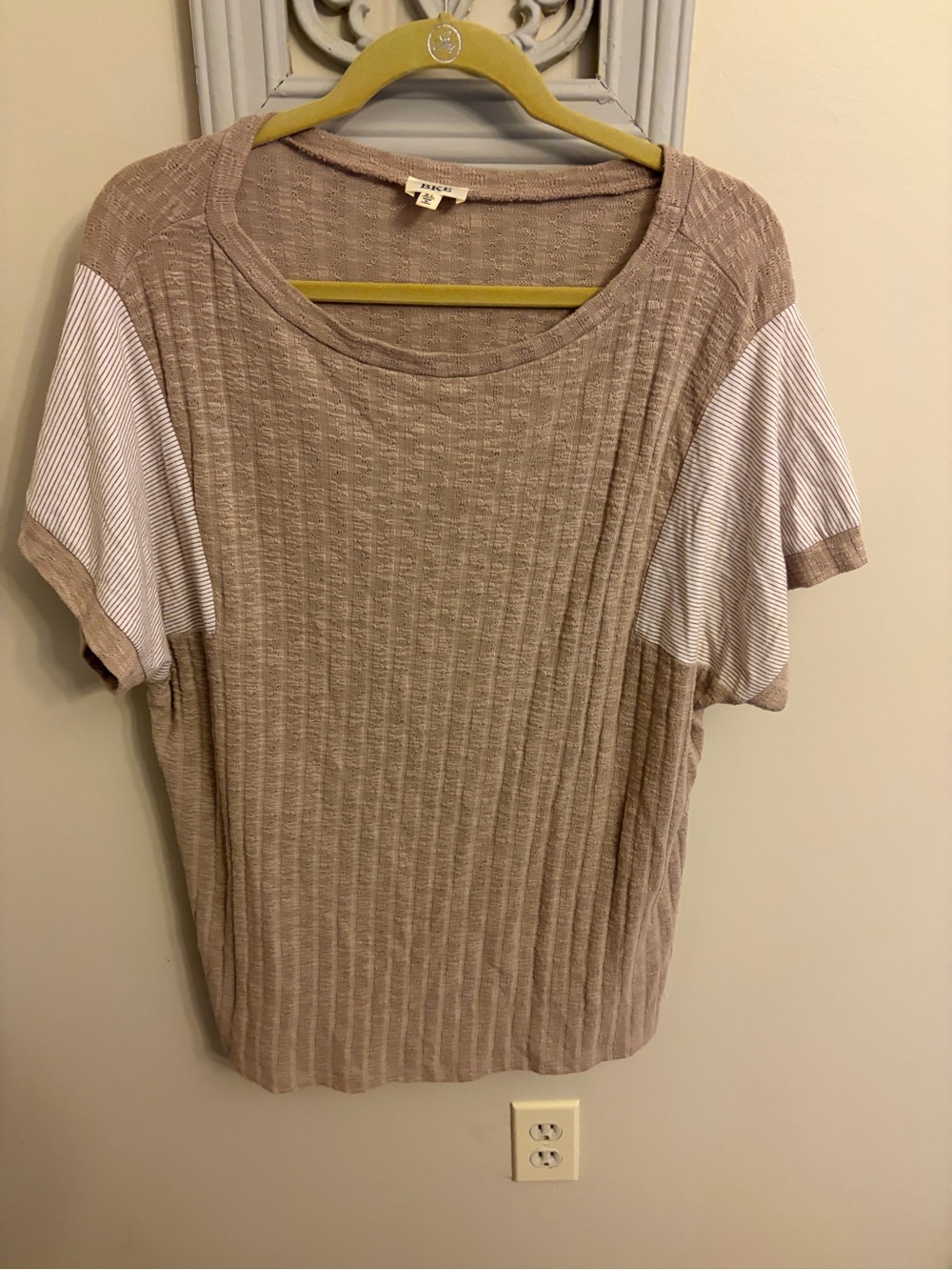 BKE Ribbed Scoop Neck Top in Taupe with White Stripe Sleeves